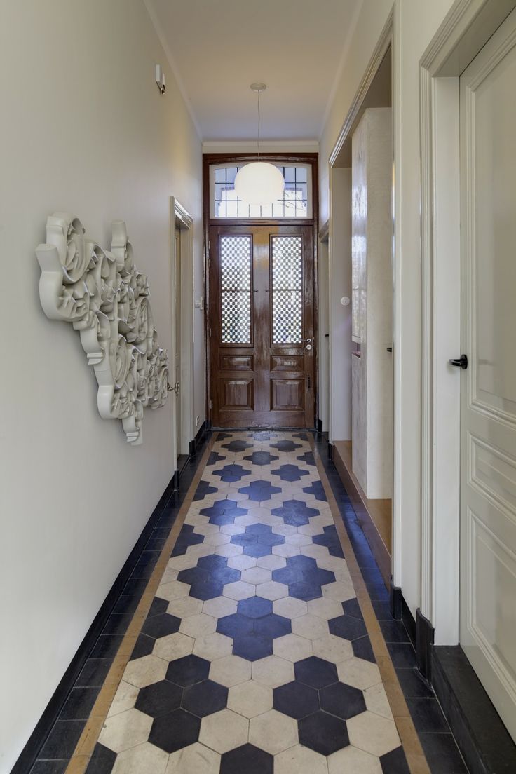 Entryway Tile 4